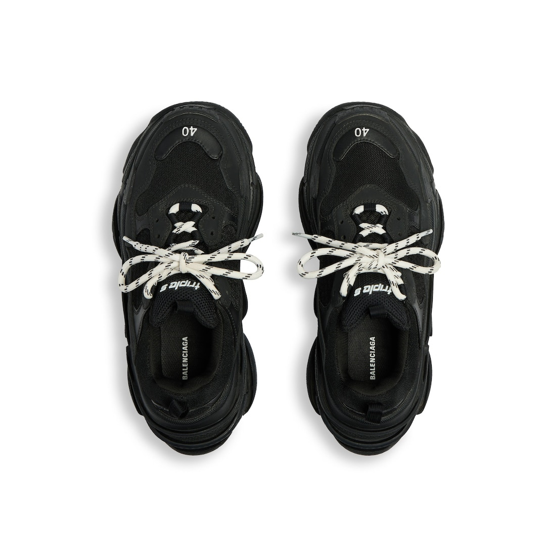 Men's Triple S Sneaker in Black - 6