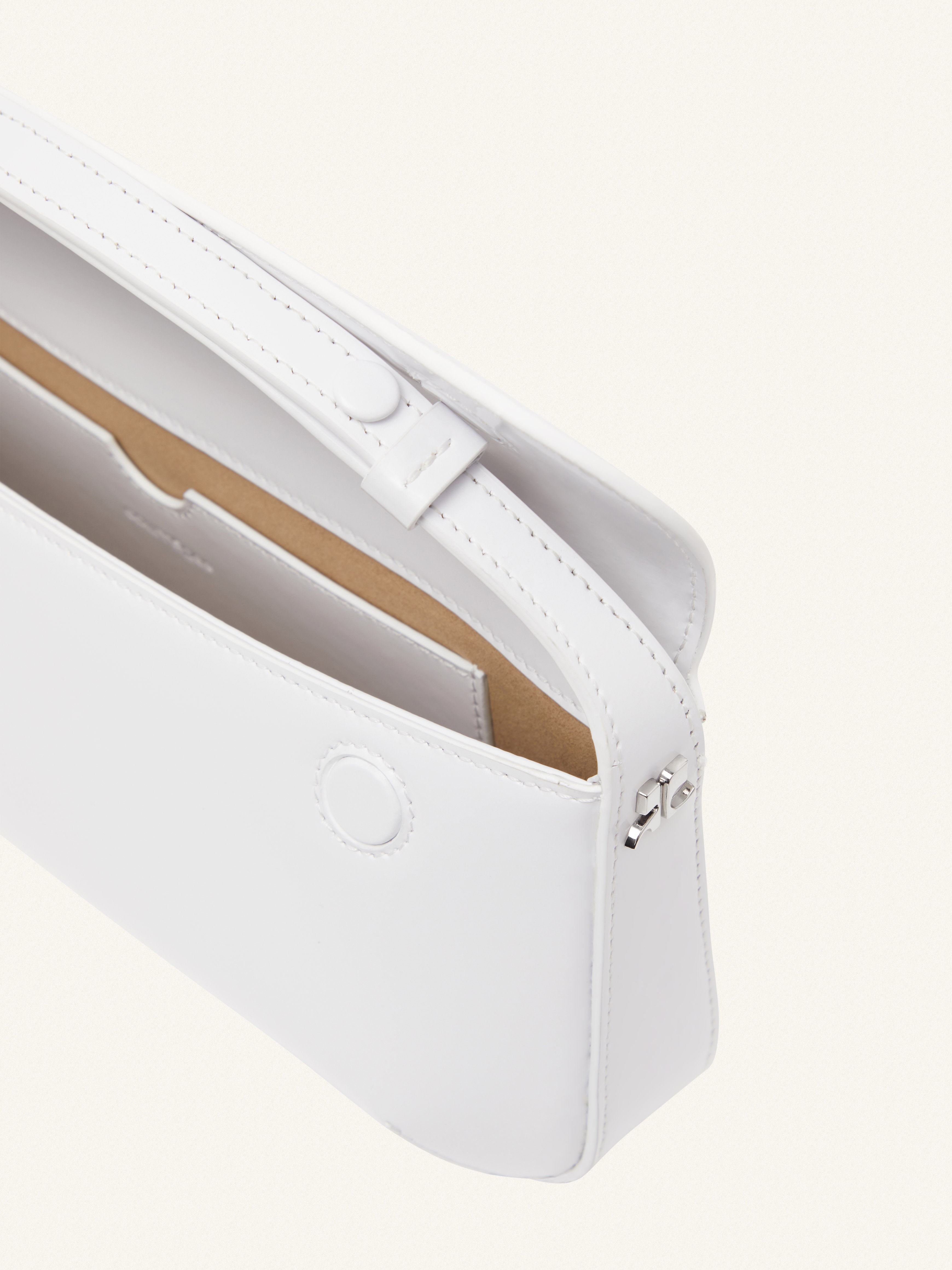 SLEEK LEATHER BAGUETTE BAG - 4