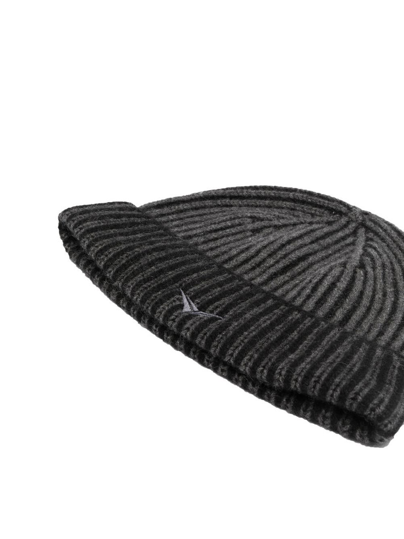 SEASE Dinghy beanie hat outlook