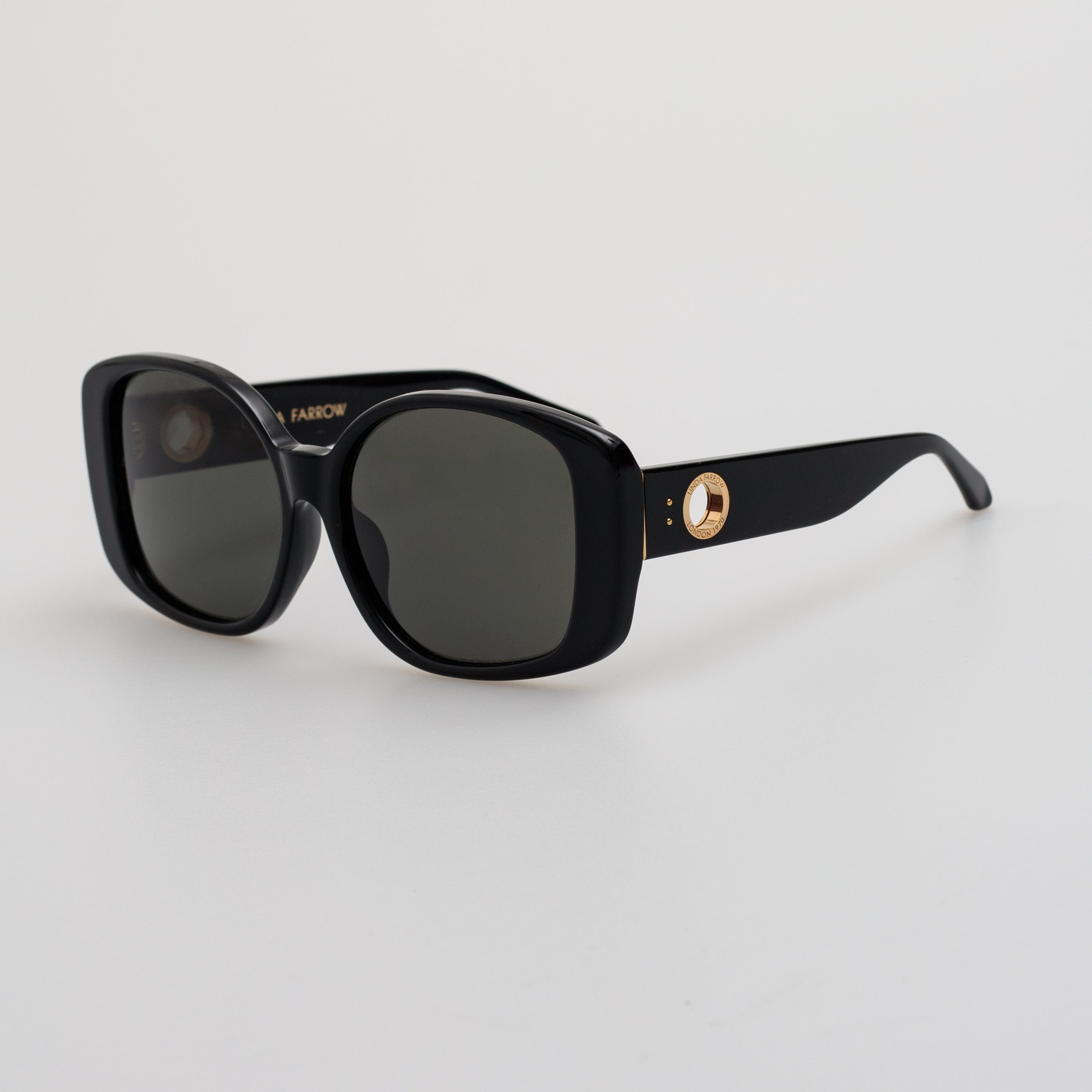 Venus Oversize Sunglasses in Black - 7