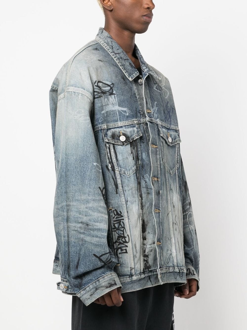 graffiti-print oversized denim jacket - 3