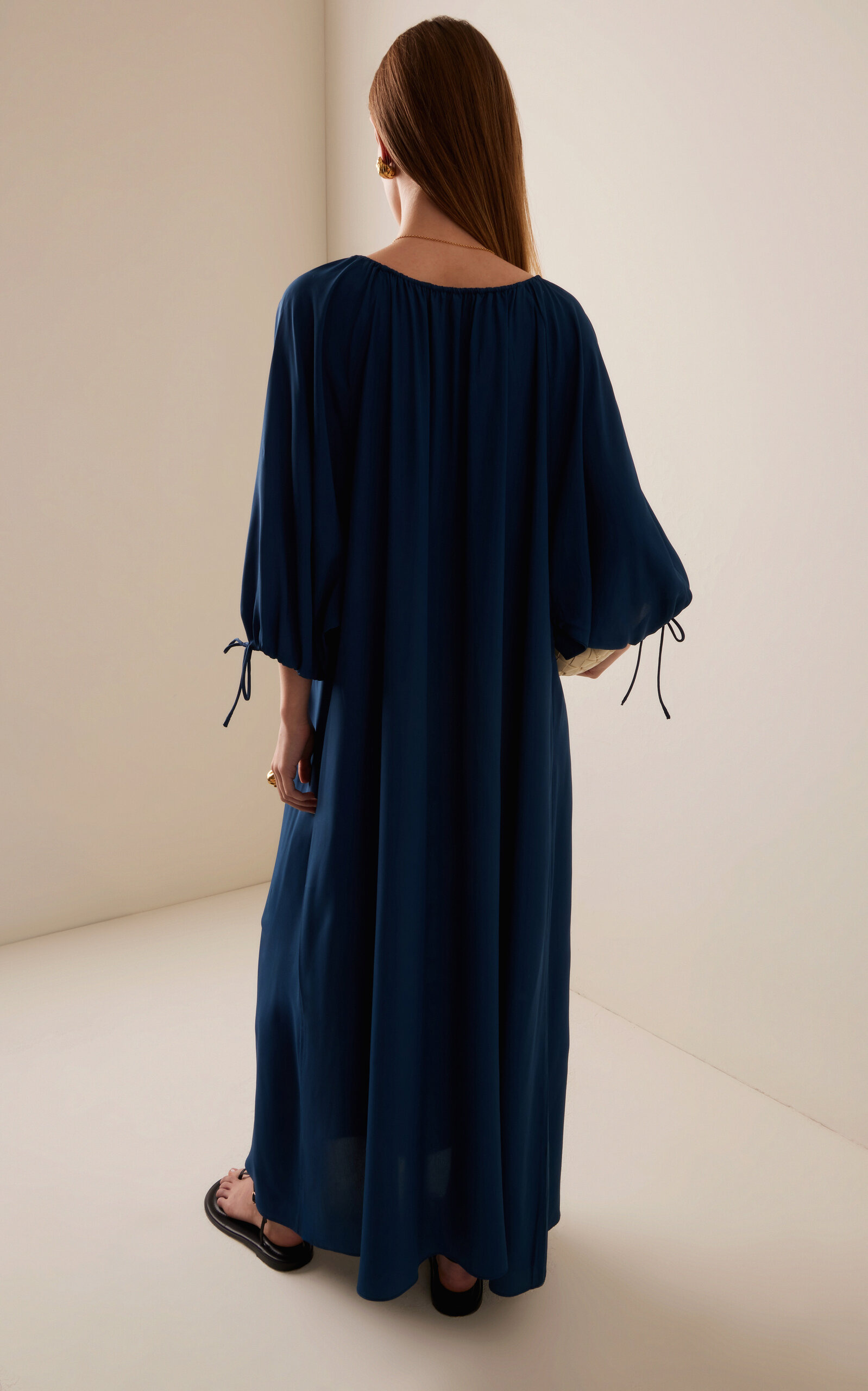 Exclusive Riviera Lily Crepe Maxi Dress blue - 4