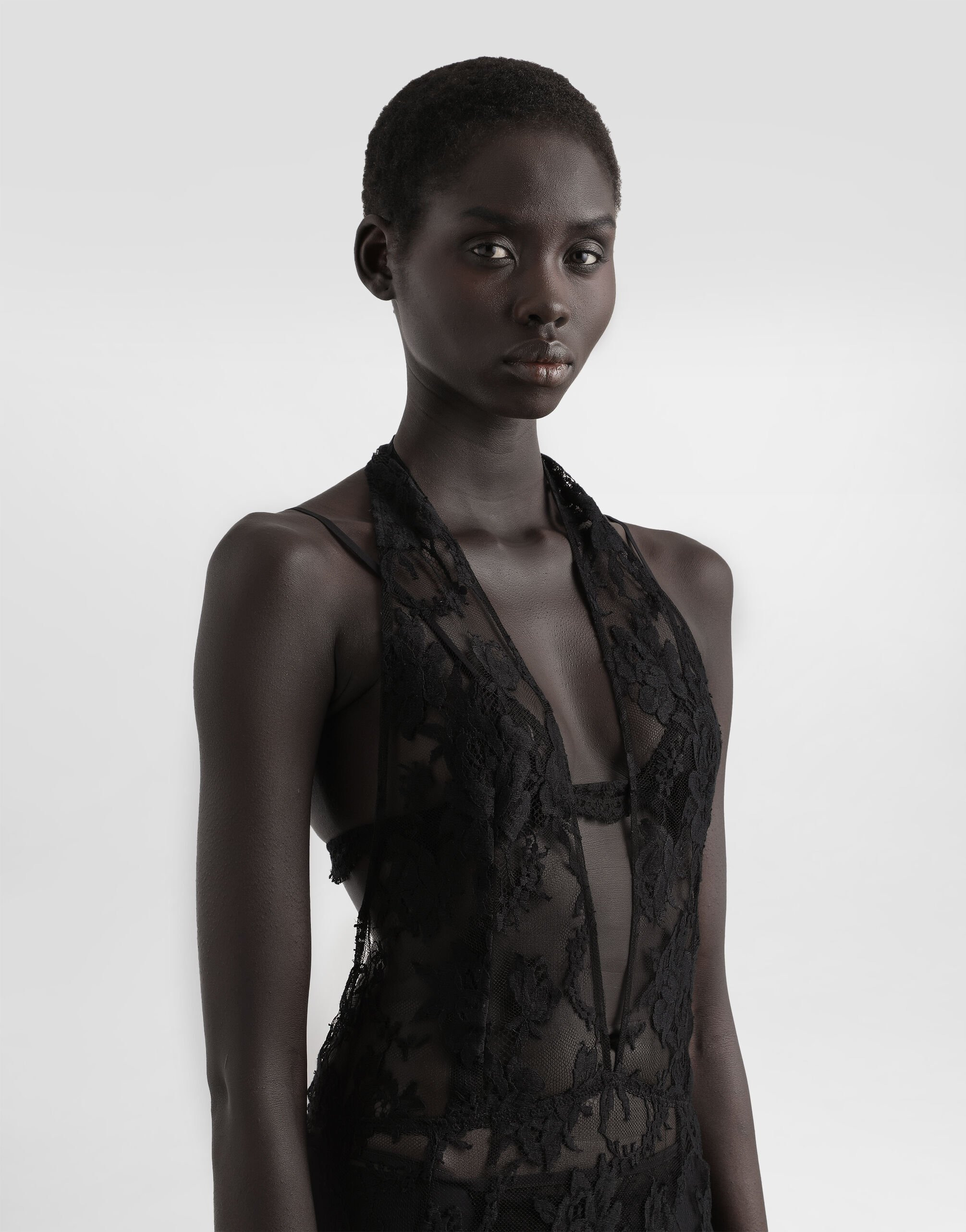 Chantilly lace dress - 4