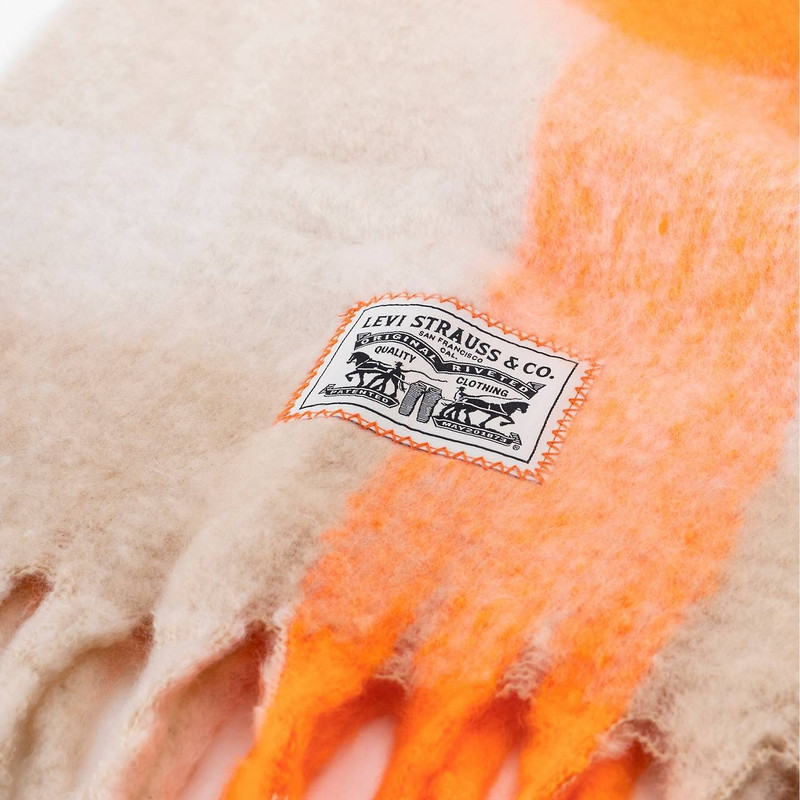 POP OF PLAID SCARF 3