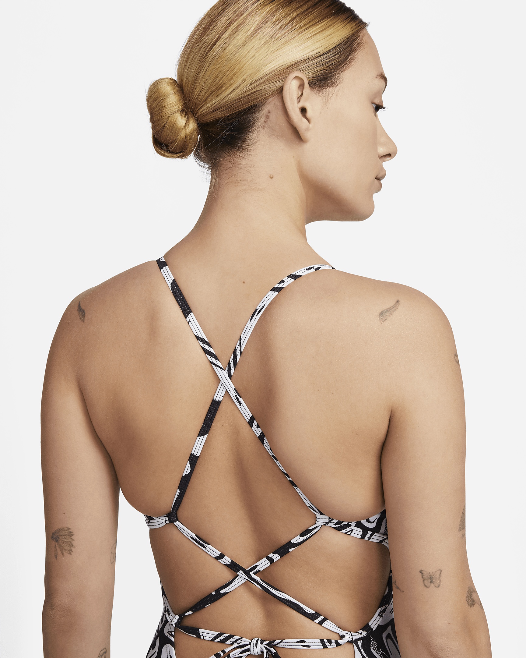 Nike Women's Swim HydraStrong Lace-Up Tie-Back One-Piece Swimsuit - 4