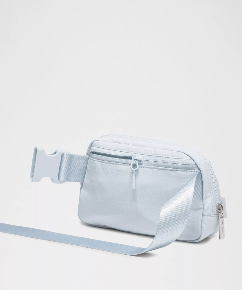 Everywhere Belt Bag with Long Strap 1L 4