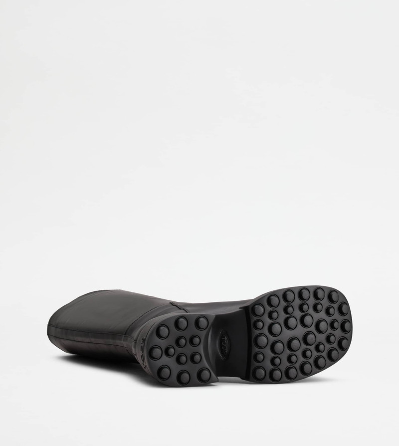 PLATFORM BOOTS IN LEATHER - BLACK 4