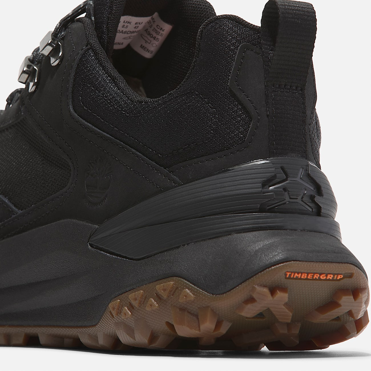 Men's Motion Access Low Lace-Up Waterproof Sneaker - 7