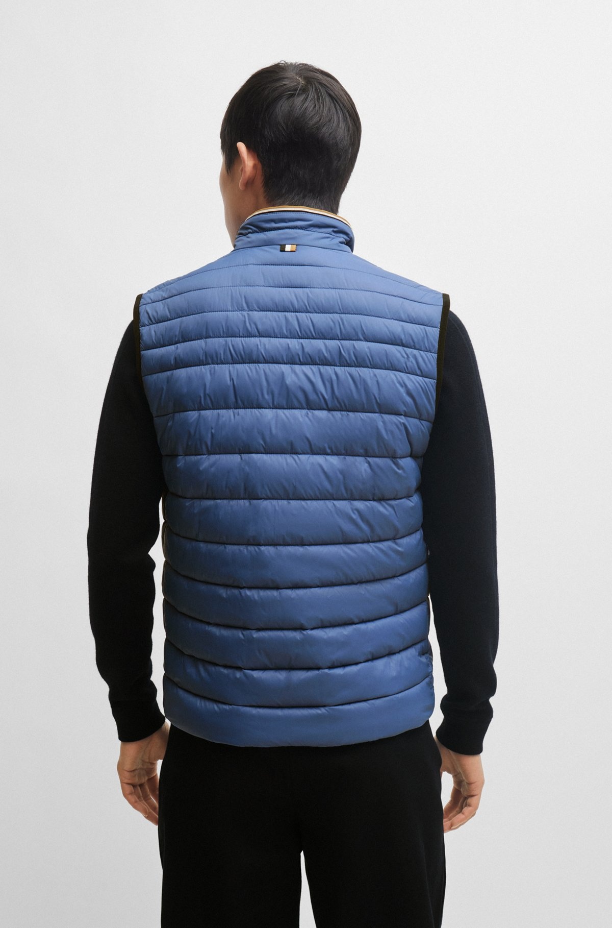 WATER-REPELLENT GILET WITH 3D-LOGO TAPE - 4