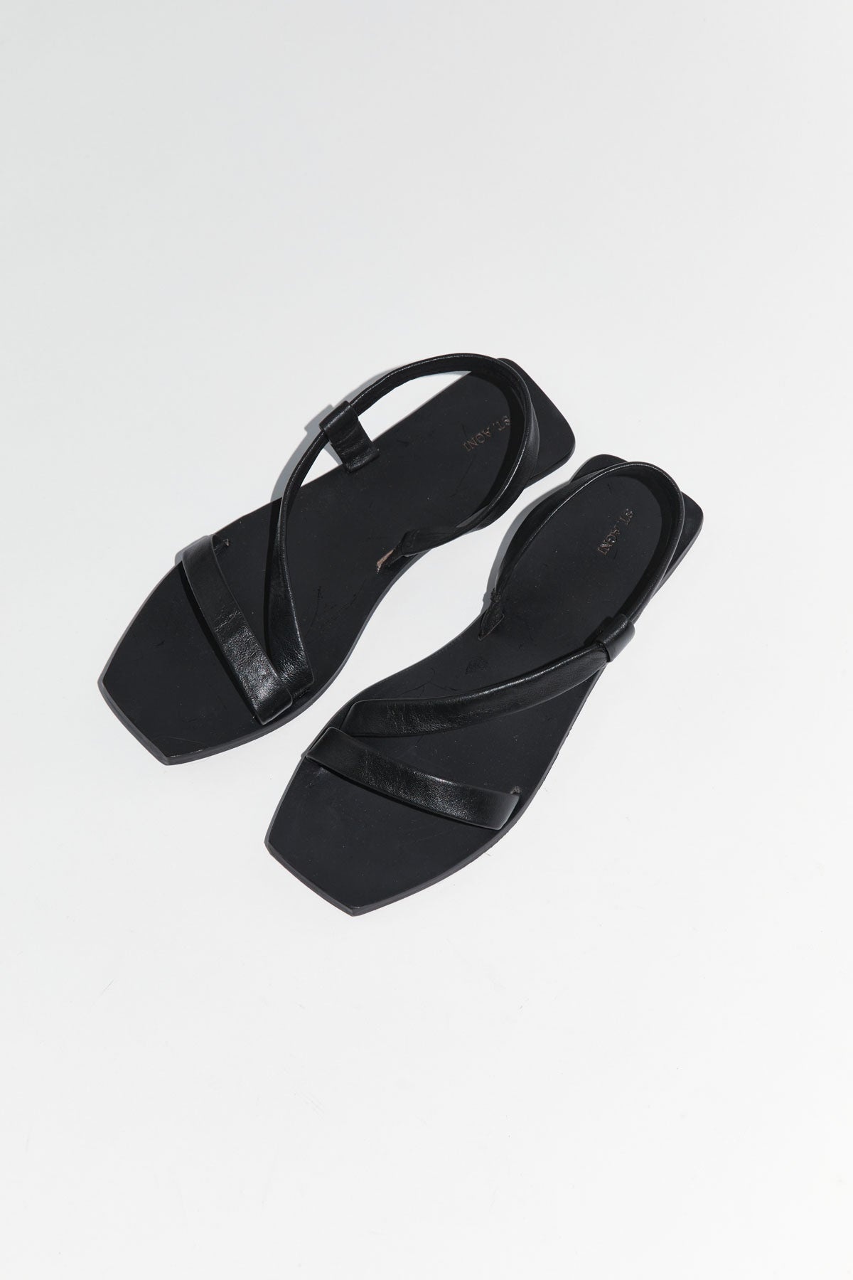 Twist Strap Slide - Black - 2