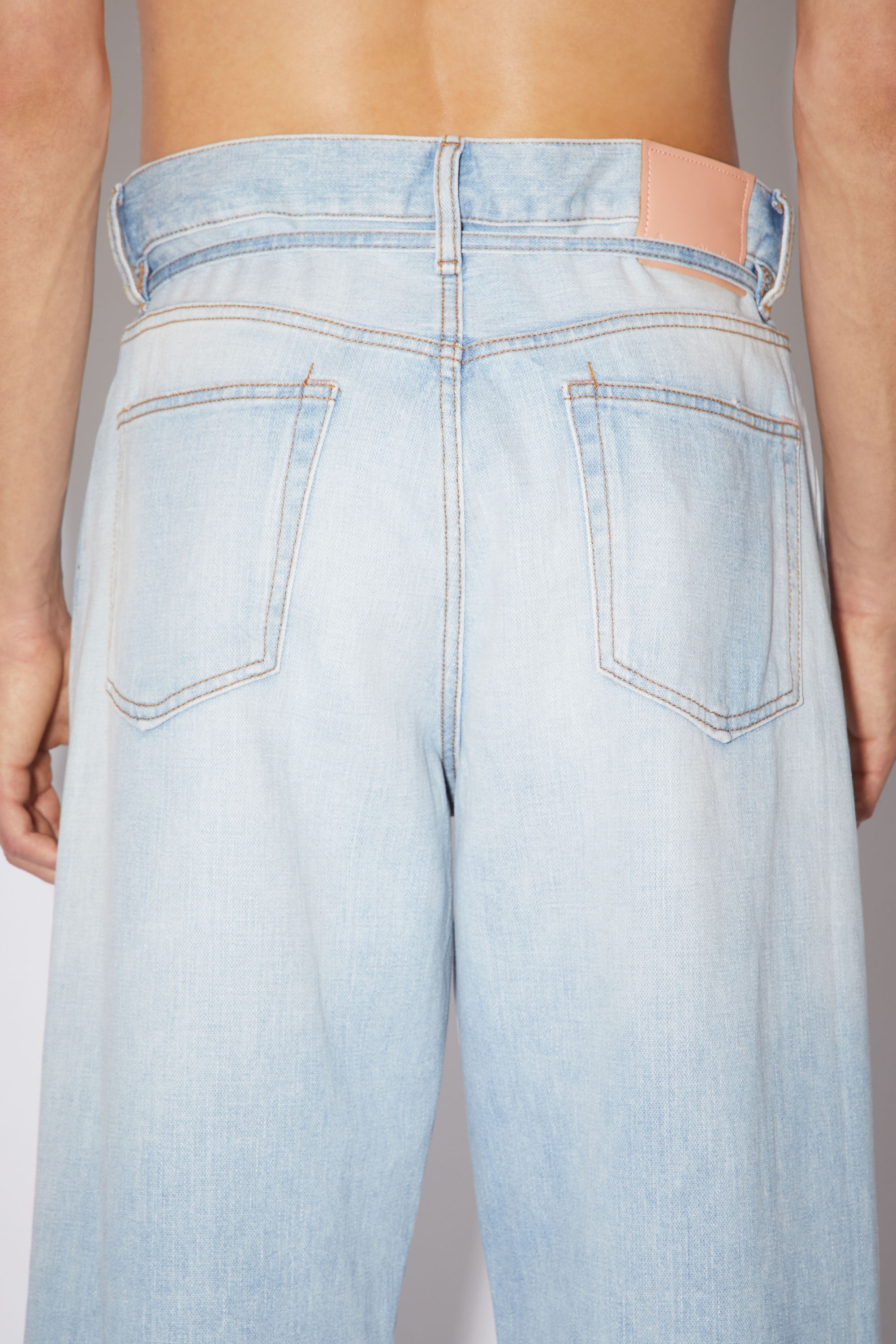 Loose fit jeans - Pale blue - 8