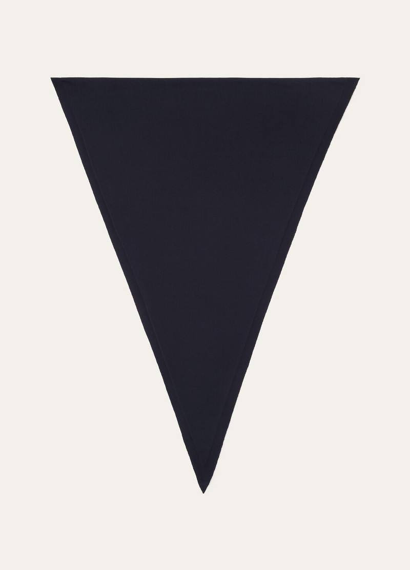 The Gift of Kings® Iconic Scarf 1