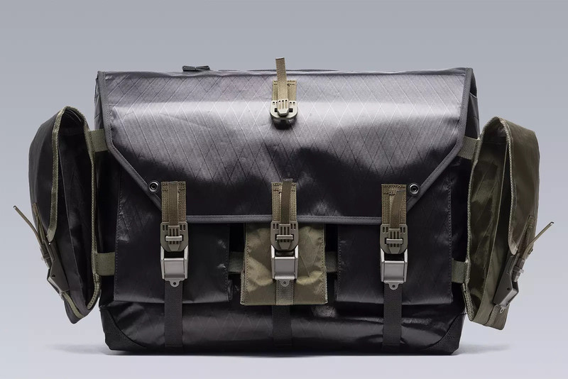 3A-5-CR Messenger Einsatztasche Black 20