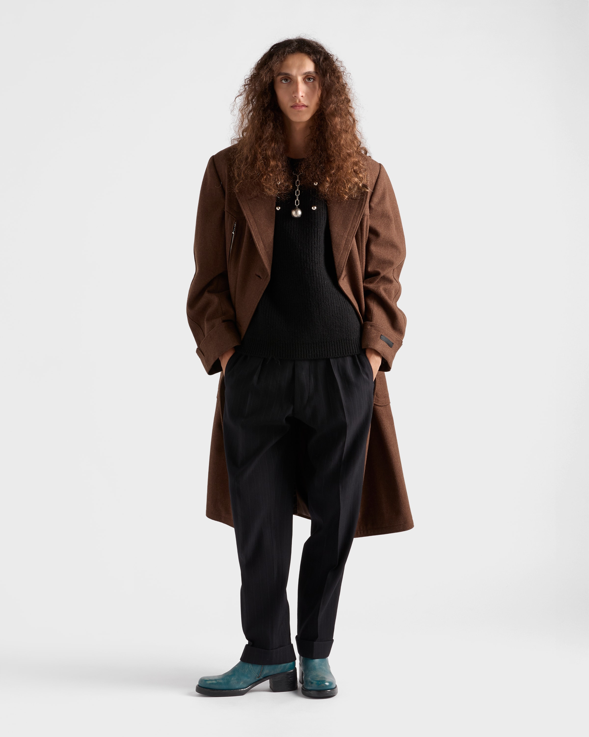 Wool crew-neck sweater with pendant - 2