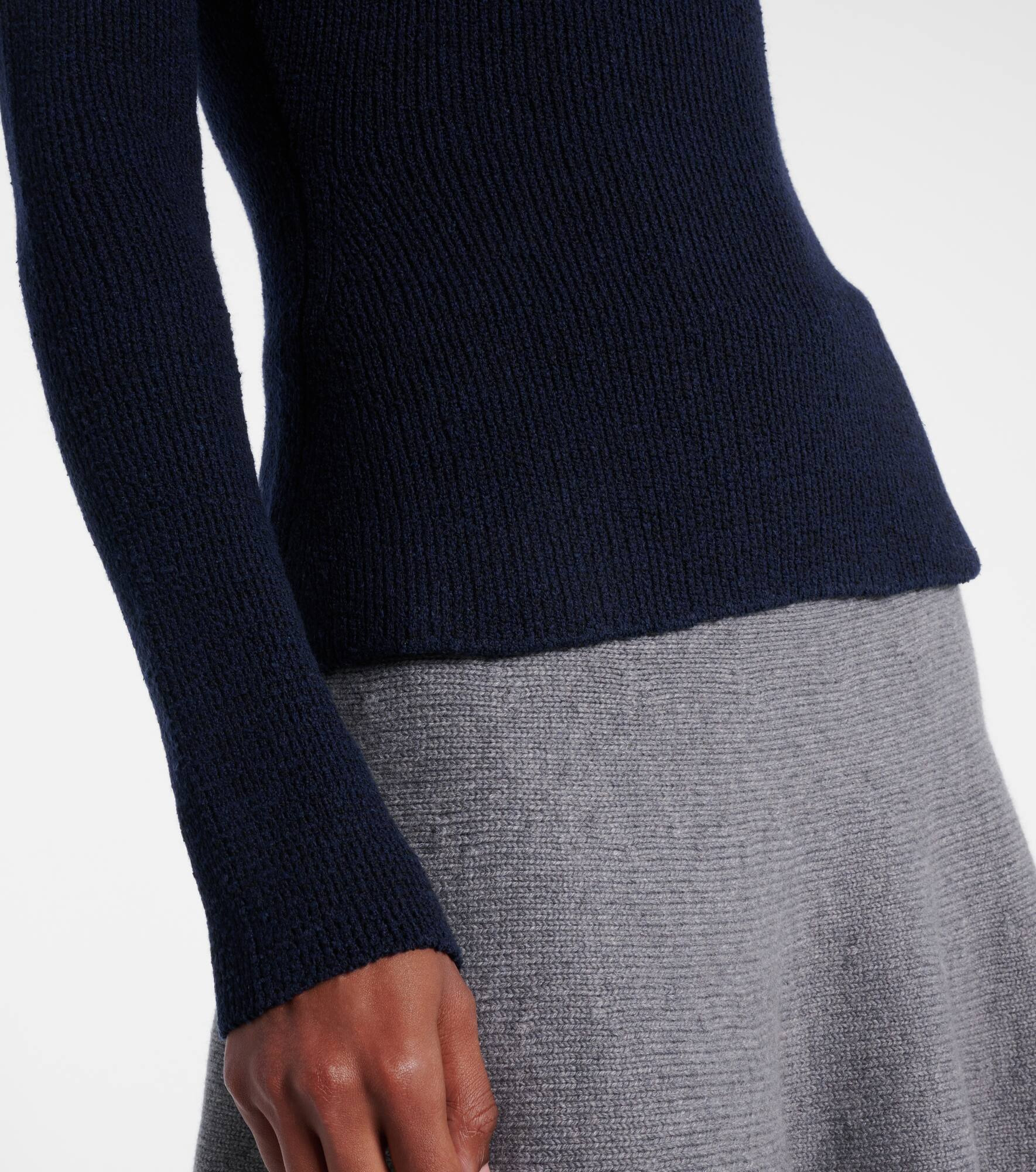 Wool and silk-blend turtleneck sweater - 5