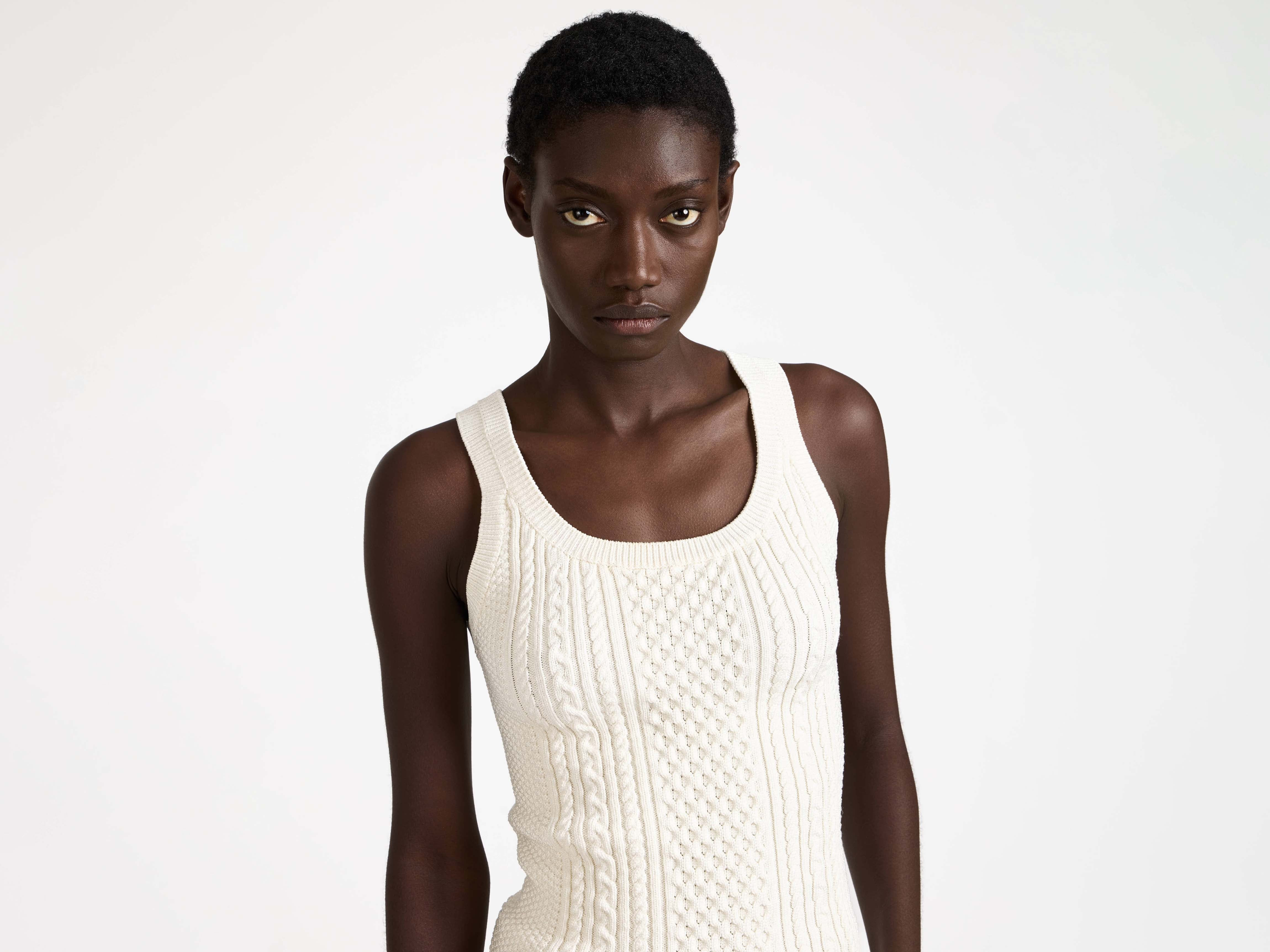 CABLE-KNIT TANK TOP IN WHITE - 4