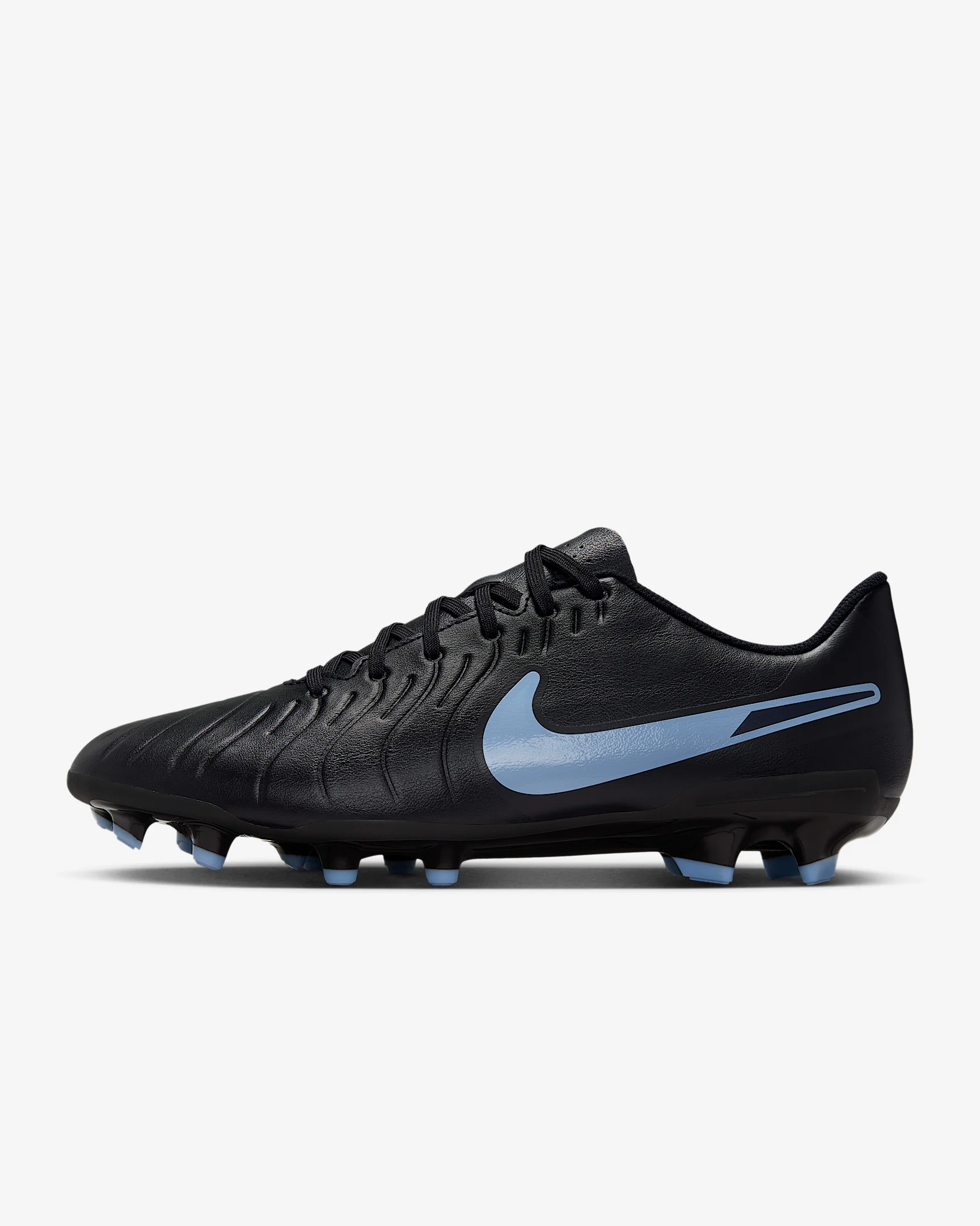Nike Tiempo Legend 10 Club Multi-Ground Low-Top Soccer Cleats - 1