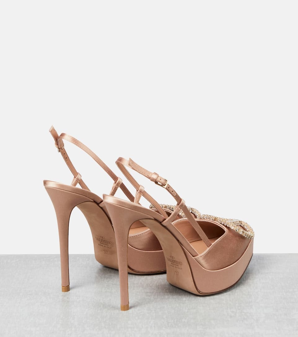 VLogo satin slingback pumps - 3