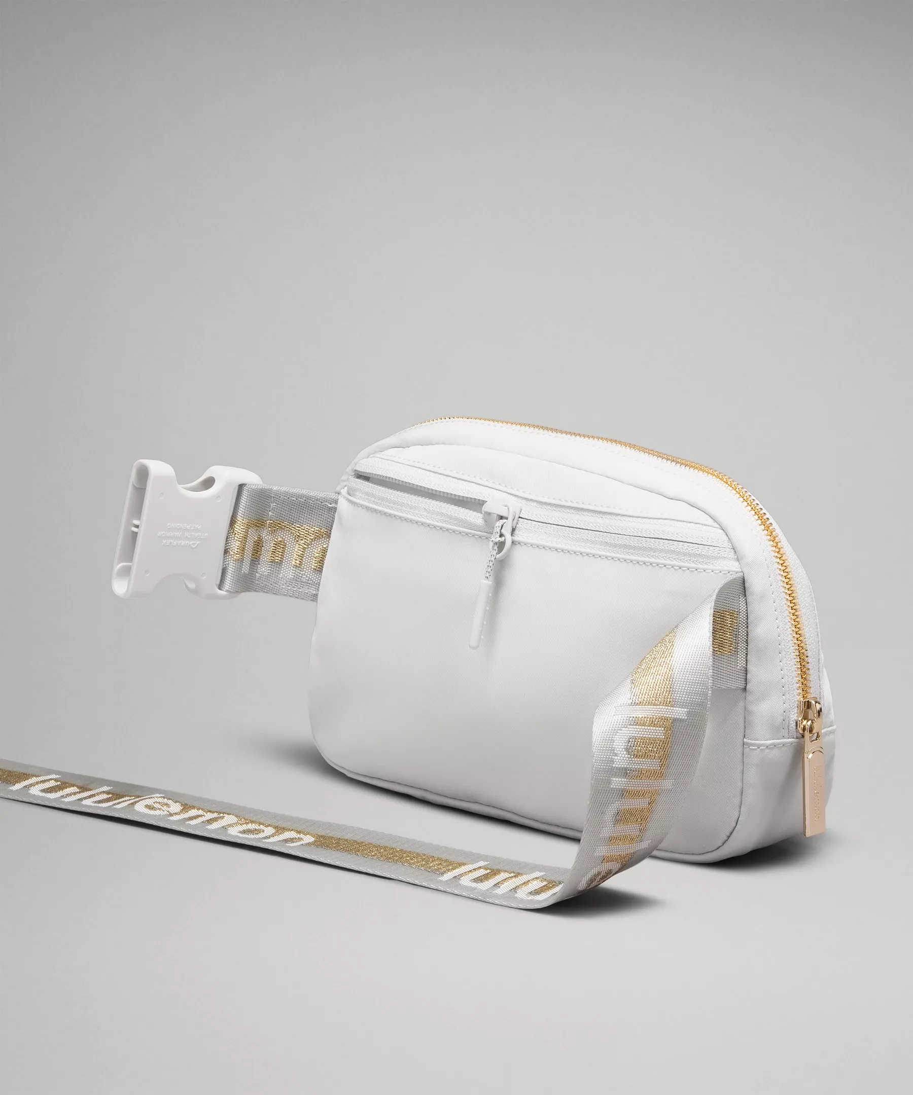 Everywhere Belt Bag 1L - 4