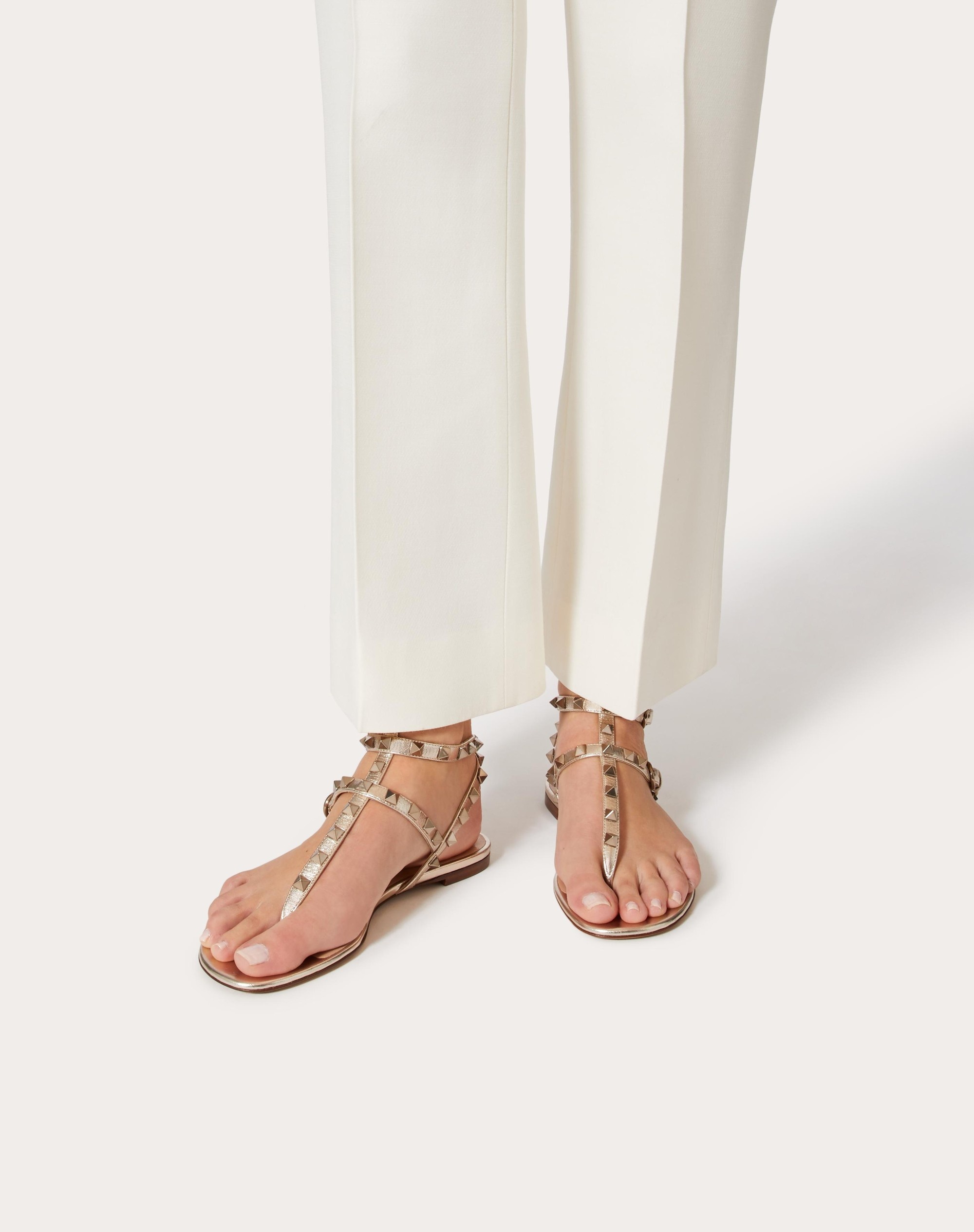 サンダル・ミュール ROCKSTUD PUMP SANDALS Rockstud Flatform Sandal In Calfskin 45mm for Woman in