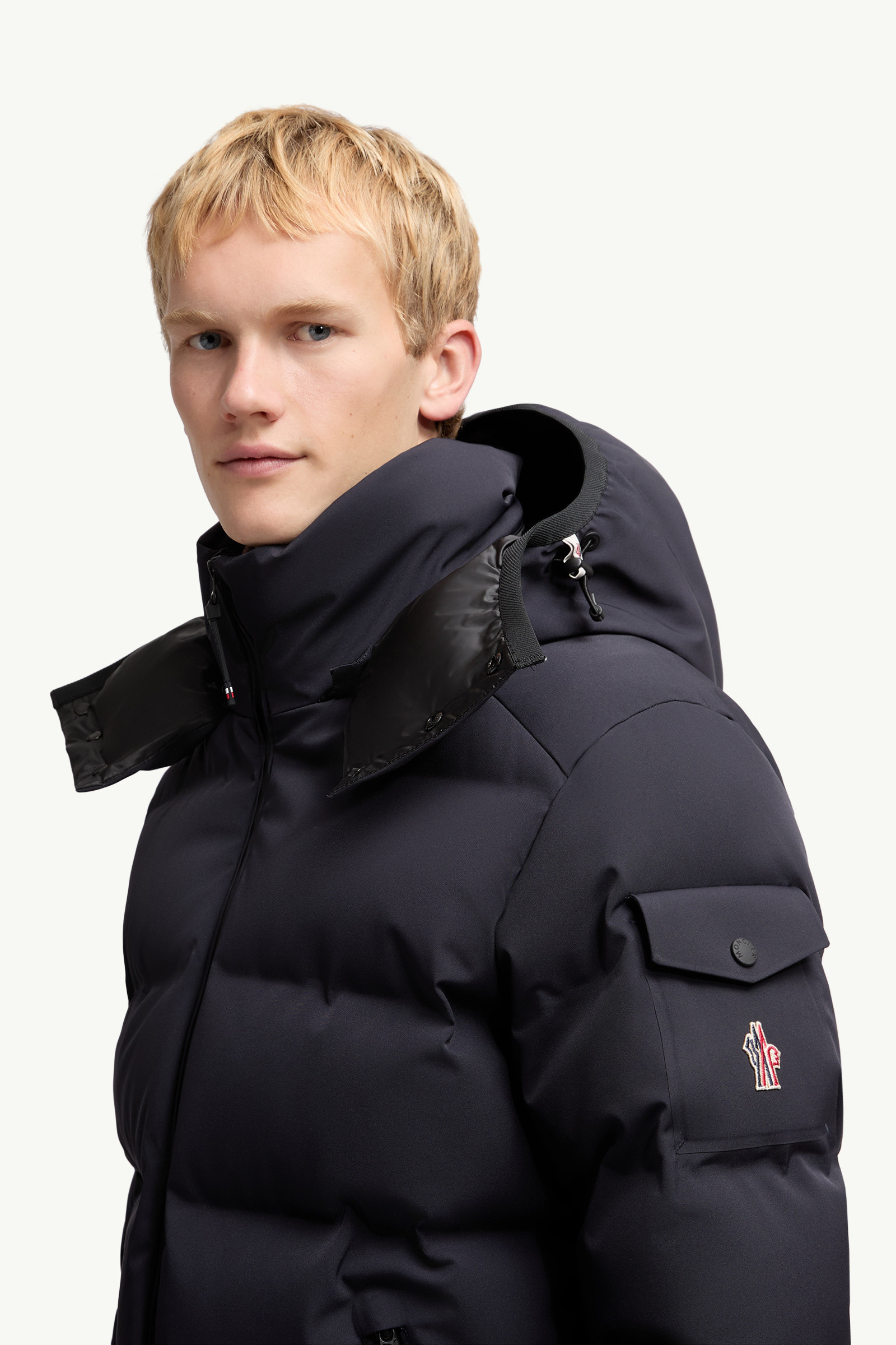 Montgetech Hooded Short Down Jacket - 4