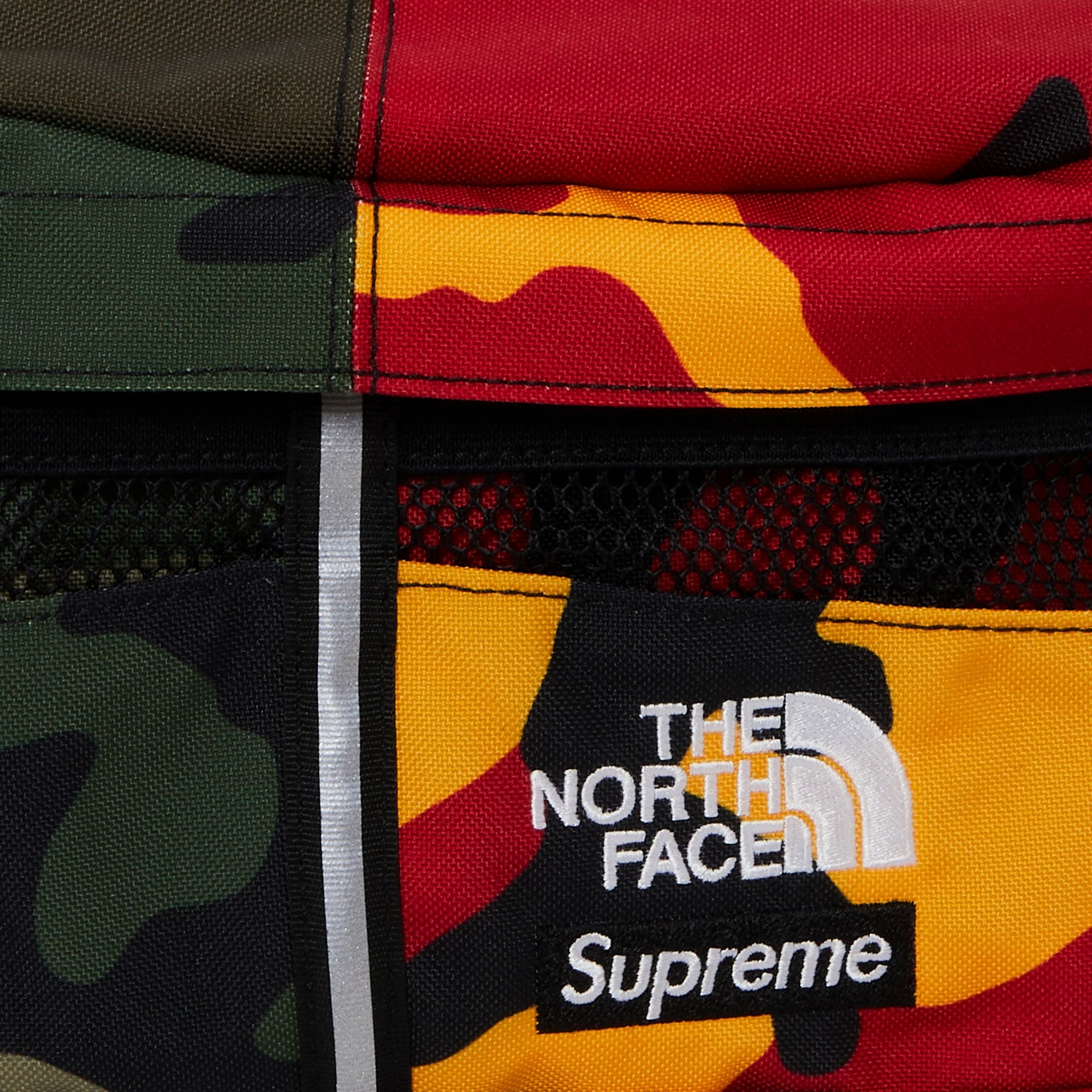 Supreme x The North Face Split Waist Bag 'Camo' - 3