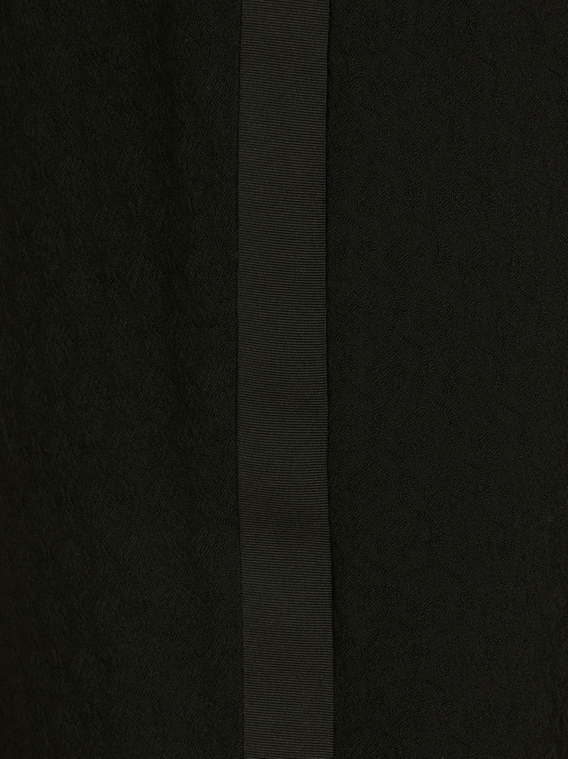 TROUSERS WITH TUCKS AND SIDE BAND 6