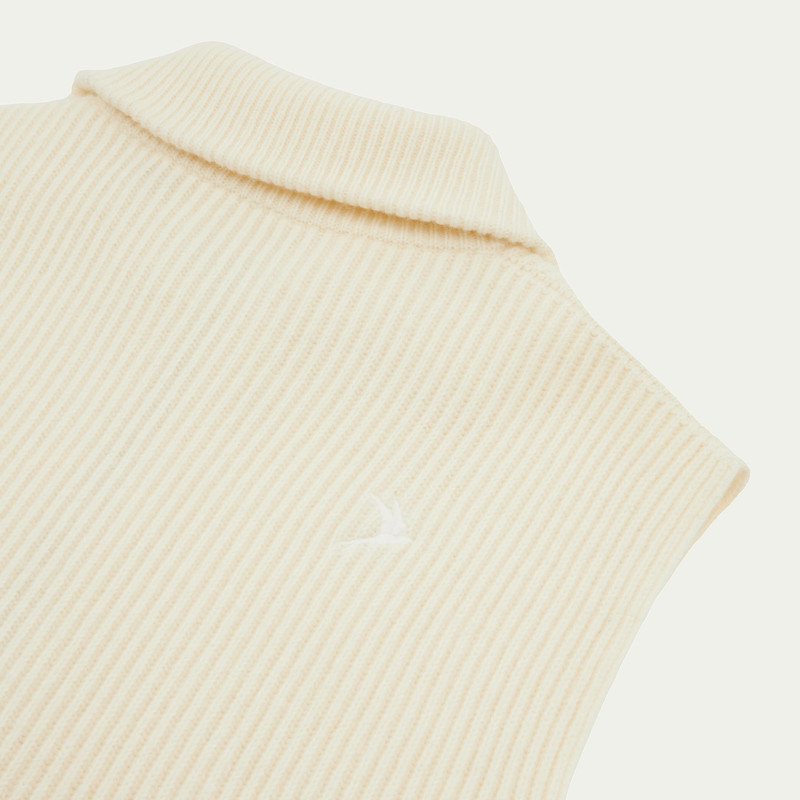 Vonarstræti Wool Vest (Unisex) 8