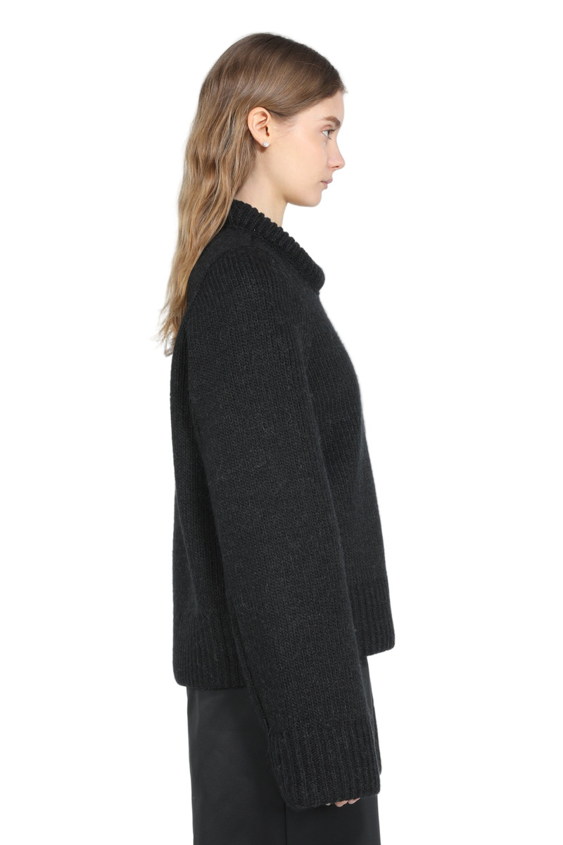 OVERSIZED SWEATER WITH BOAT NECKLINE 3
