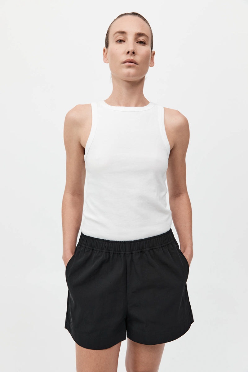 Relaxed Short - Black - 3