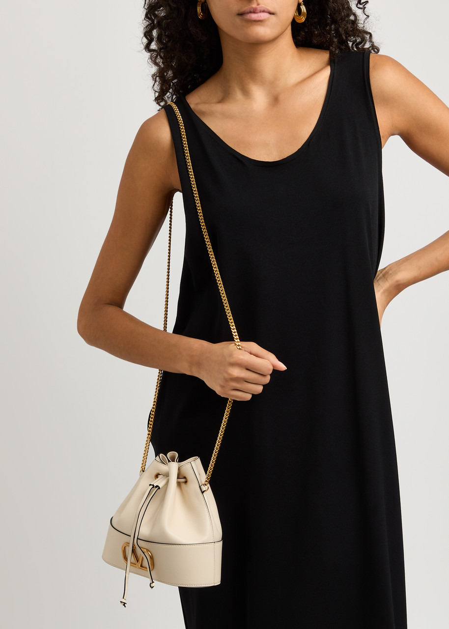 VLogo mini leather bucket bag - 5