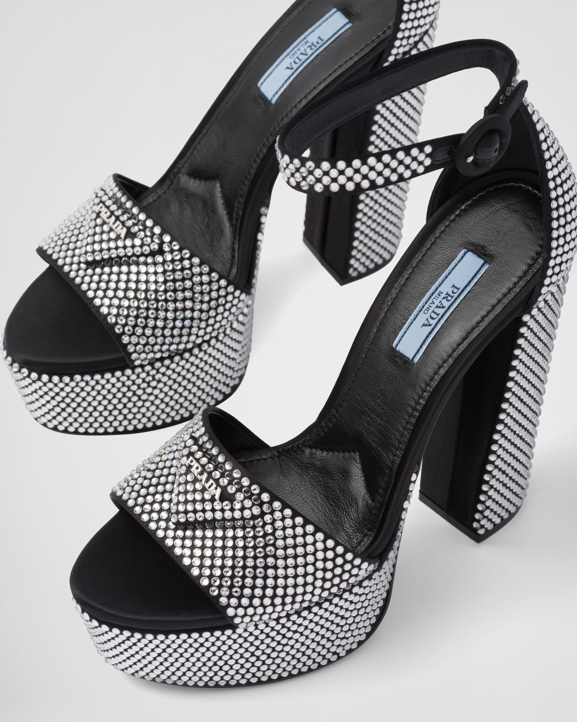 【PRADA】クリスタル装飾のスエードサンダル Prada Satin platform sandals with crystals | REVERSIBLE