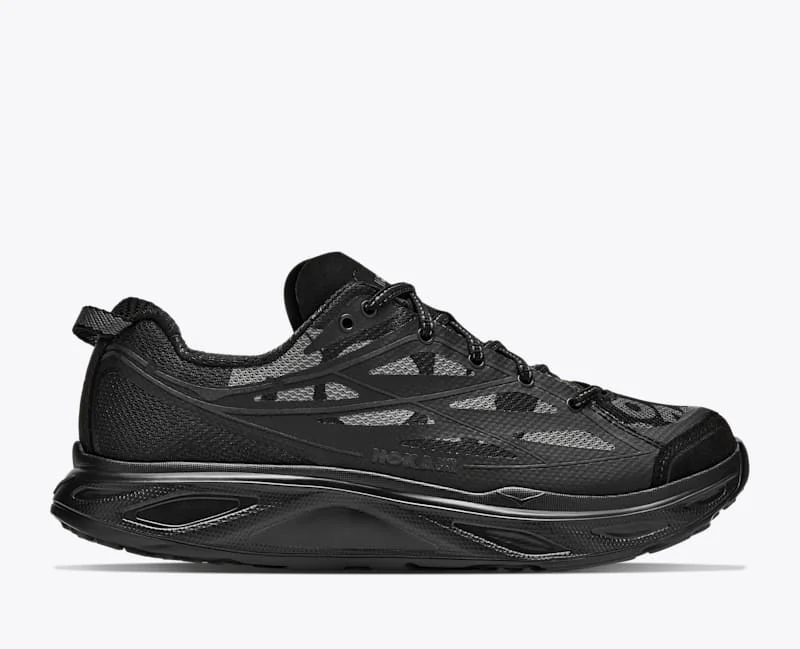 Huaka Pro Shoes in Black/Black - 1