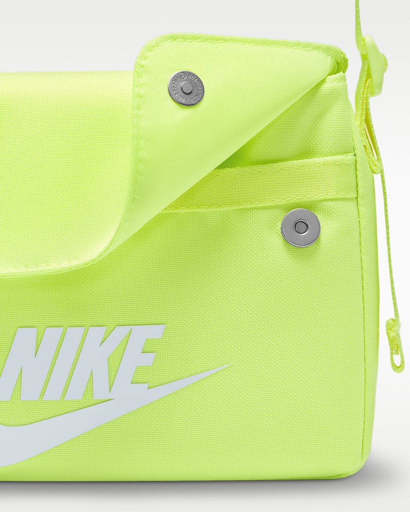 Nike Sportswear Women's Futura 365 Crossbody Bag (3L) 5