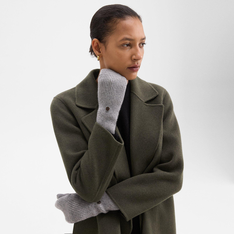 Theory Fold-Back Gloves in Cashmere outlook