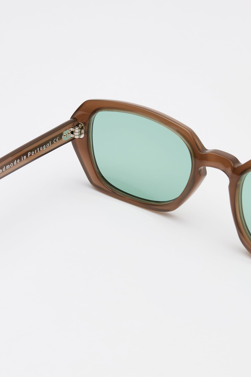 Earth Churred Toffee Acetate 3