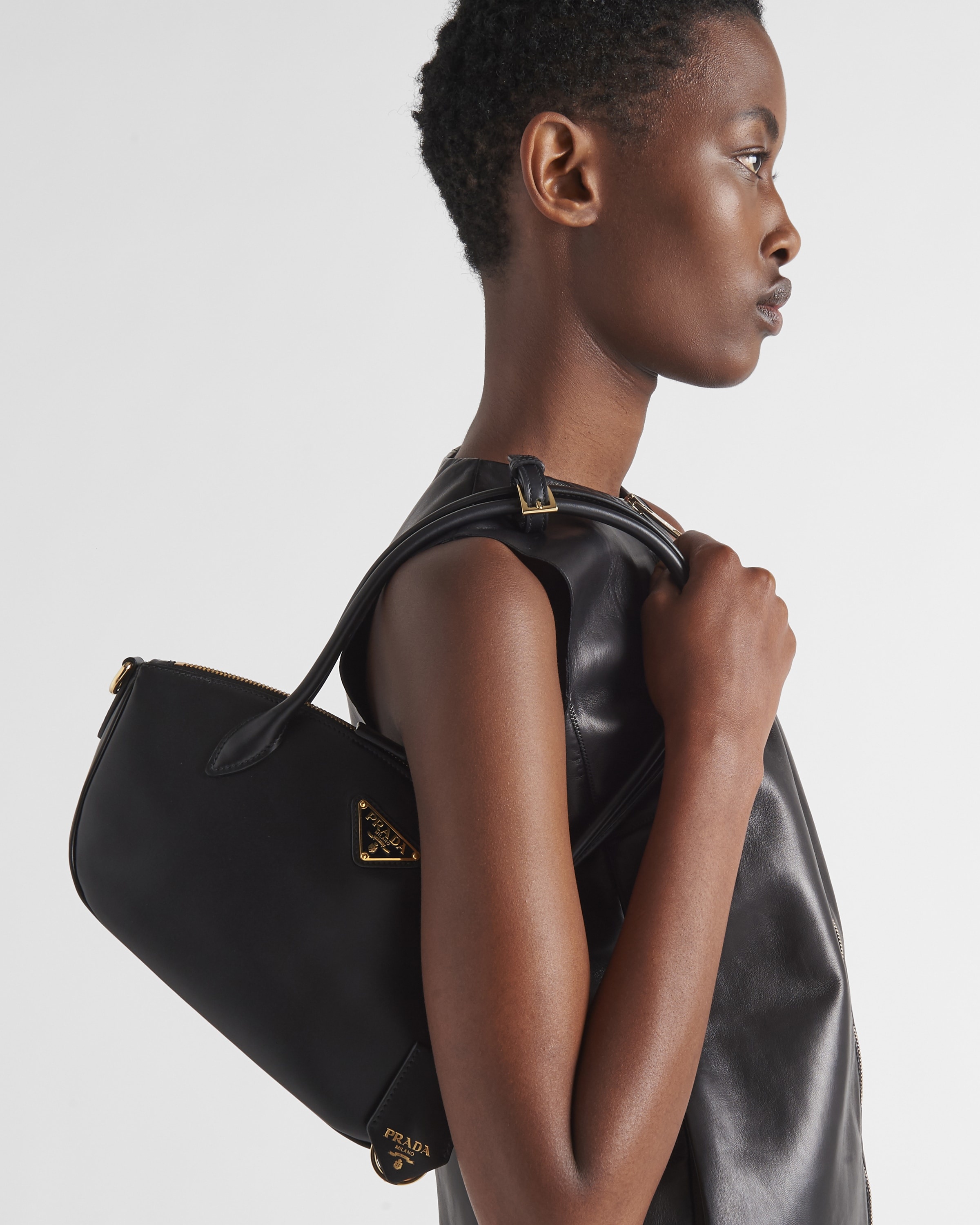 Small leather handbag - 8