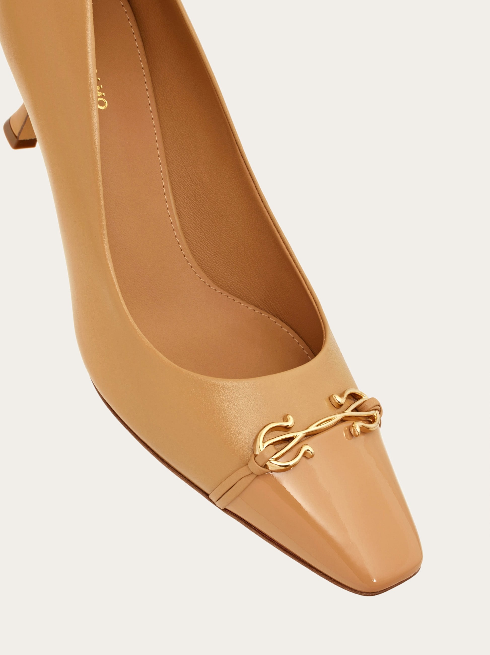FERRAGAMO Gancini ornament pump | REVERSIBLE