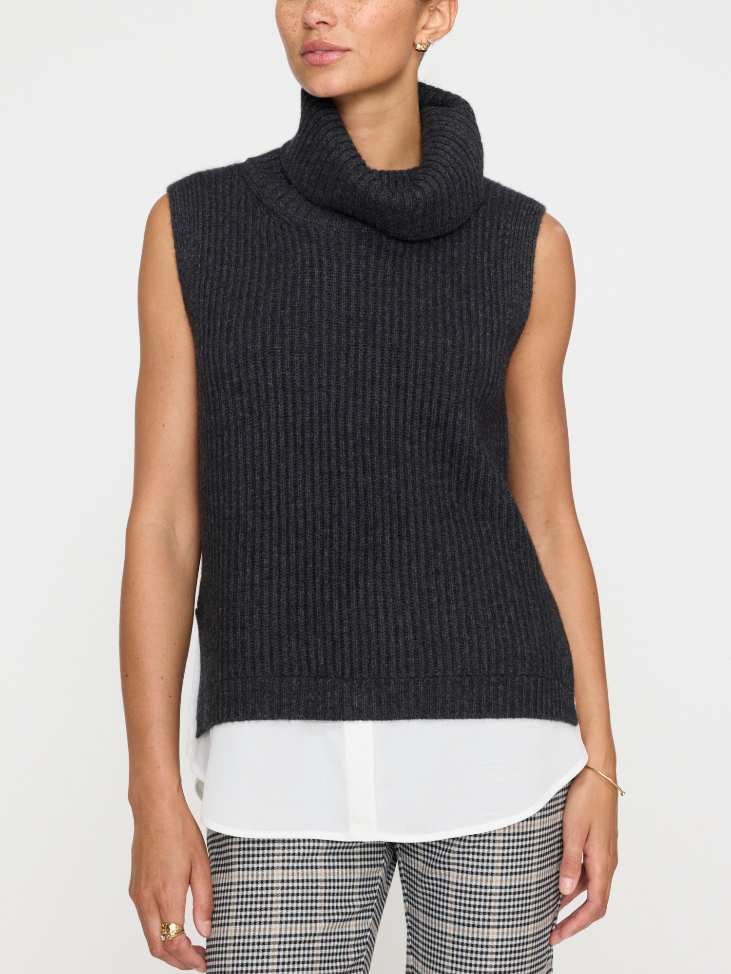 The Archer Sleeveless Looker - 3