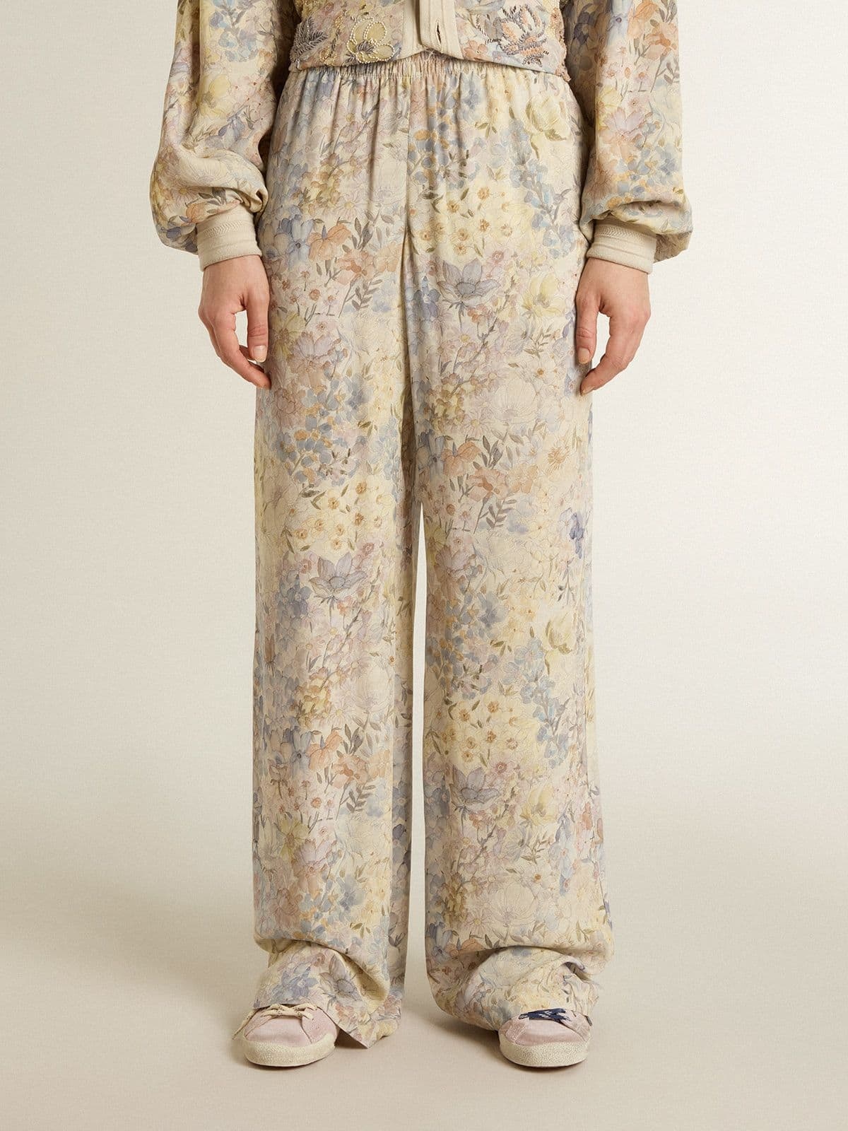 Women's multicolor joggers with floral print - 2