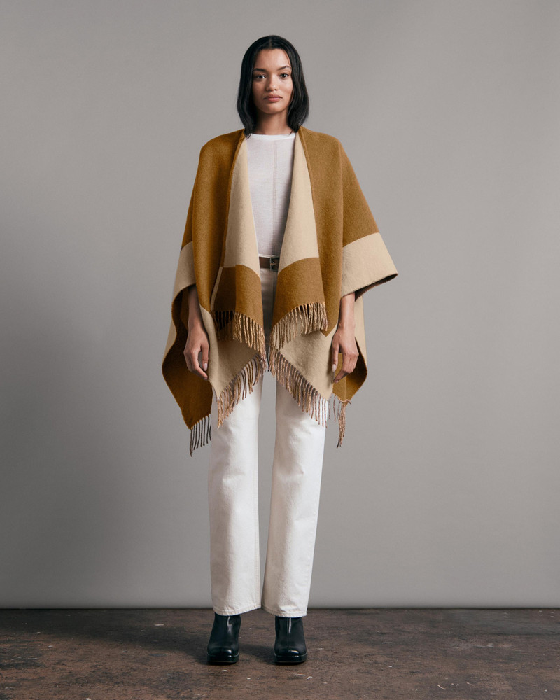 Highlands Wool Reversible Poncho
Midweight Poncho 1