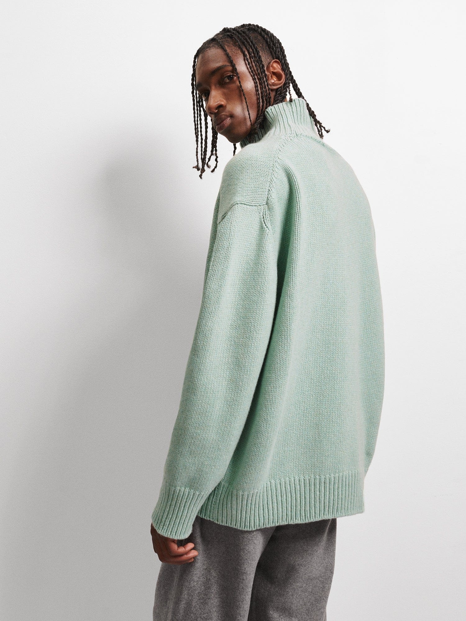 Men's Recycled Cashmere Turtleneck Sweater - Eucalyptus Blue - 3