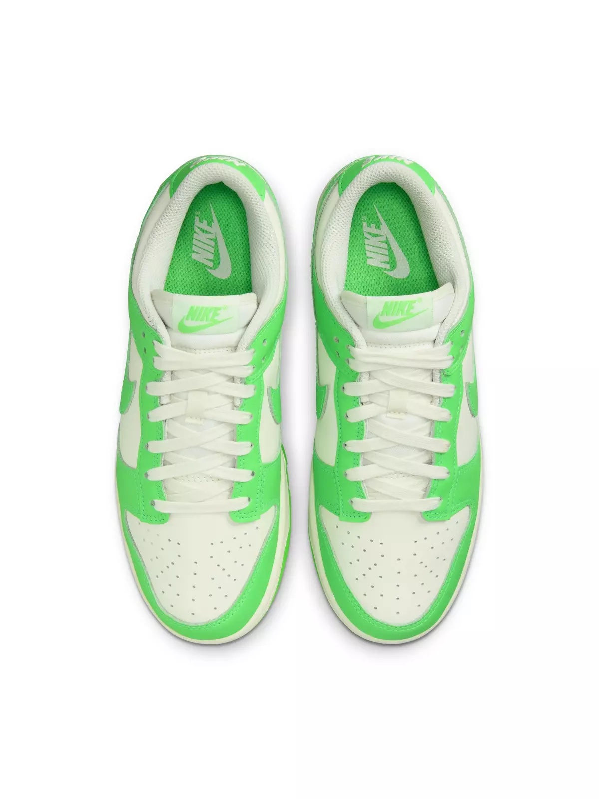 Dunk Low "Sail/Green Strike" Women's Shoe - 5