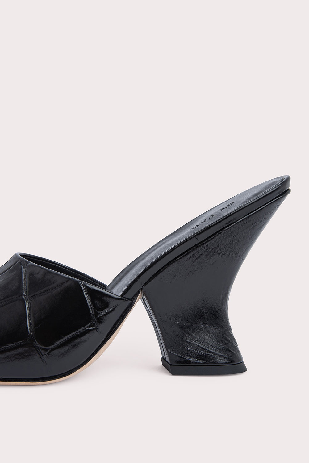 Tais Black Maxi Croco Embossed Leather - 6