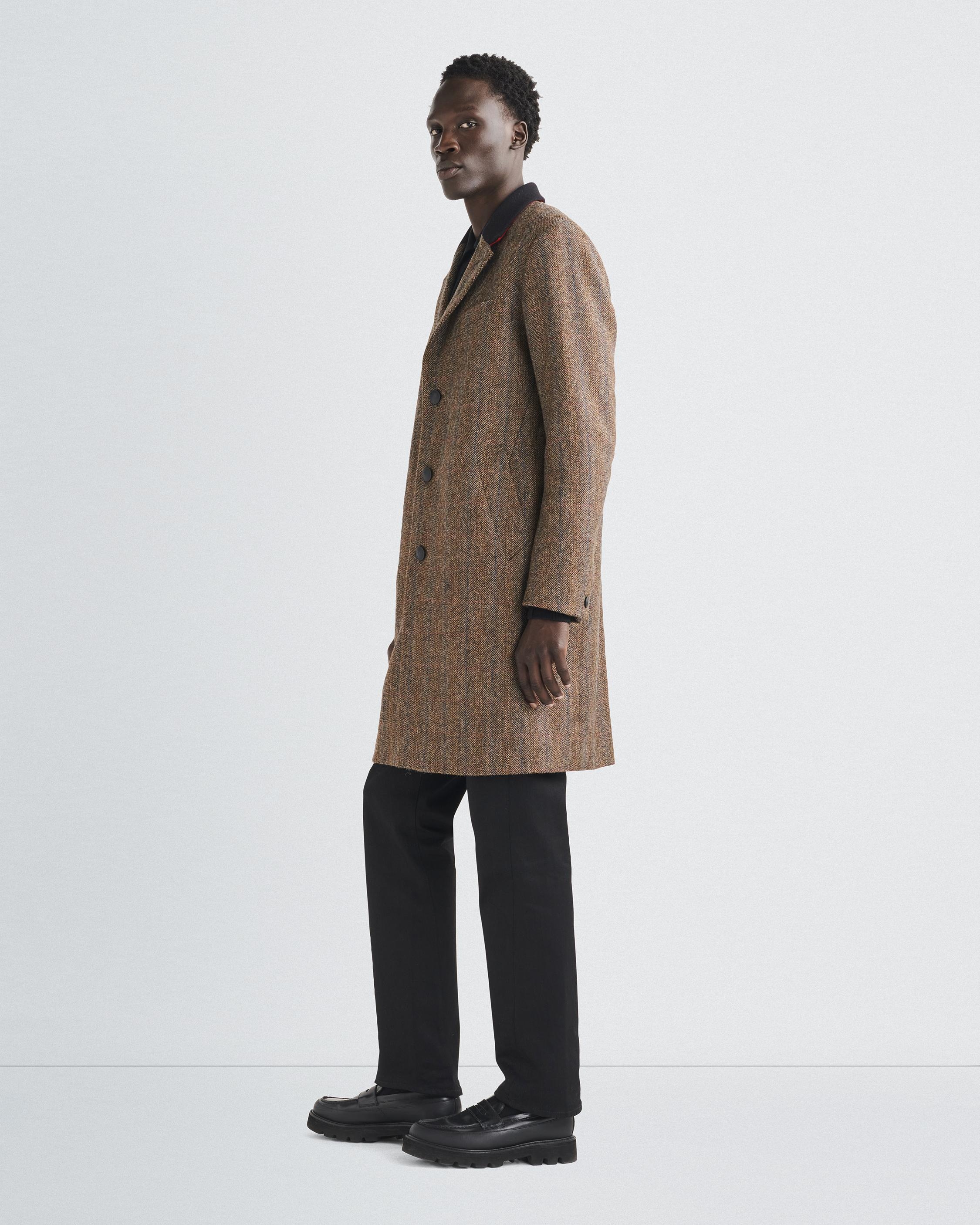 Elias Heritage Wool Topcoat
Tailored Fit - 4