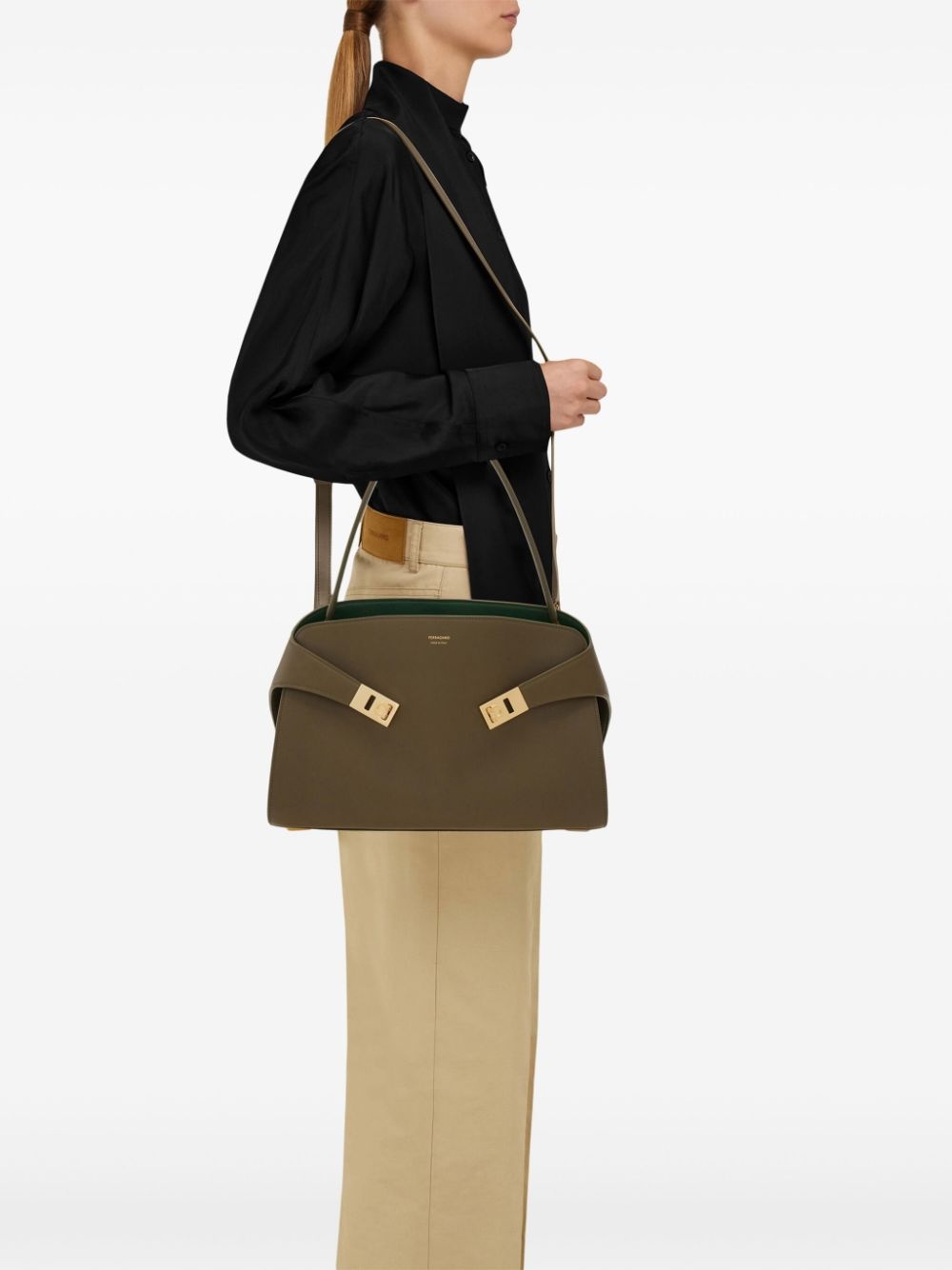 small Hug Soft shoulder bag - 3
