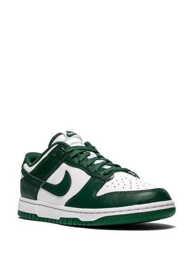 Nike Dunk Low sneakers outlook