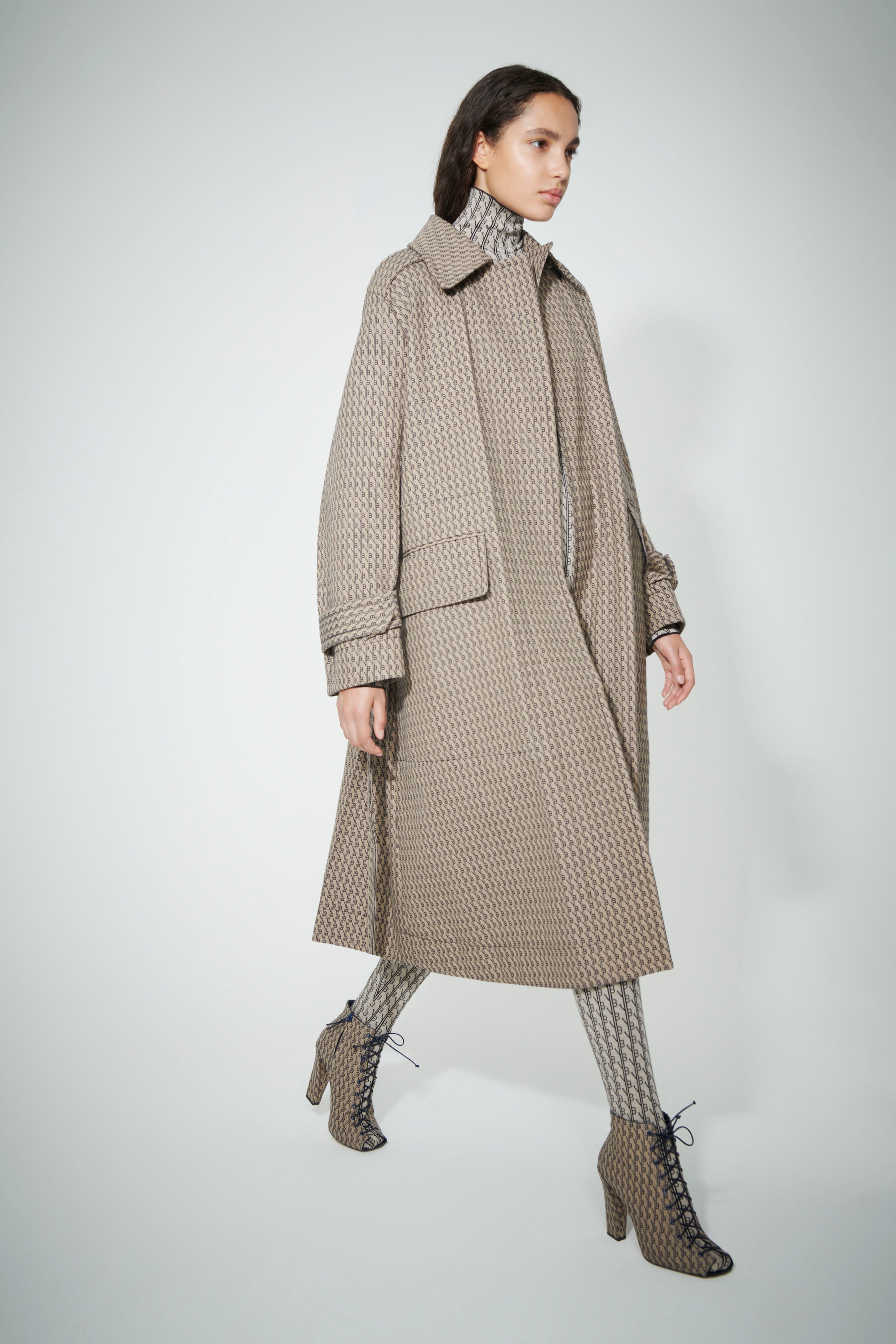 Monogram Coat in Camel-Navy - 2