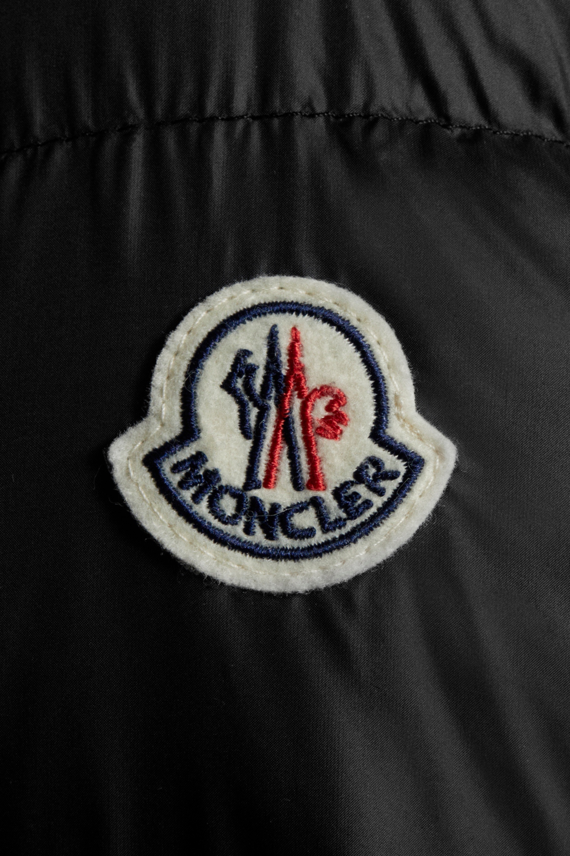 Moncler Boed Boed Short Down Jacket