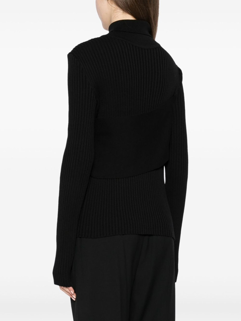 crossed jumper 4